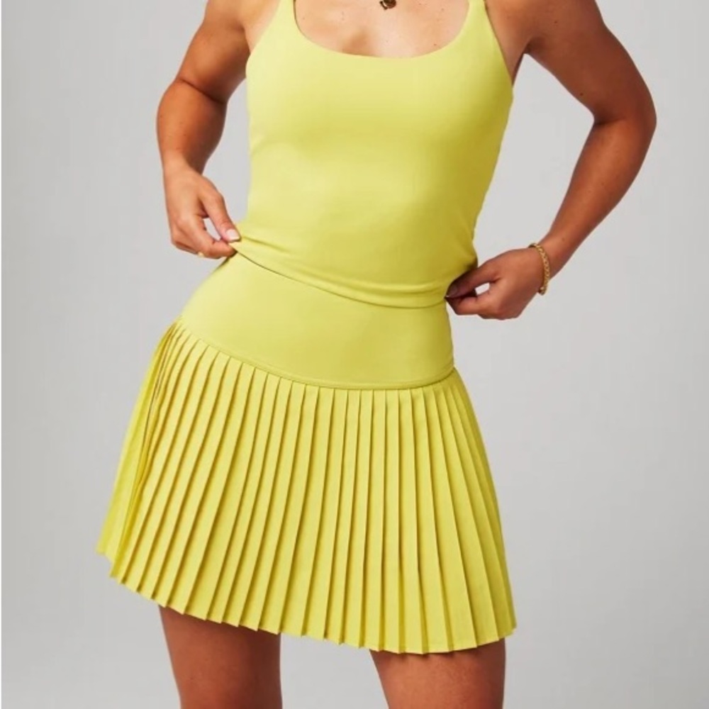 Fabletics Hot Shot Pleated Skirt Classic Mini citrine Medium